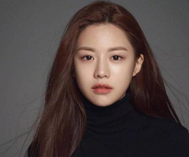 韩美女主播热午 直播